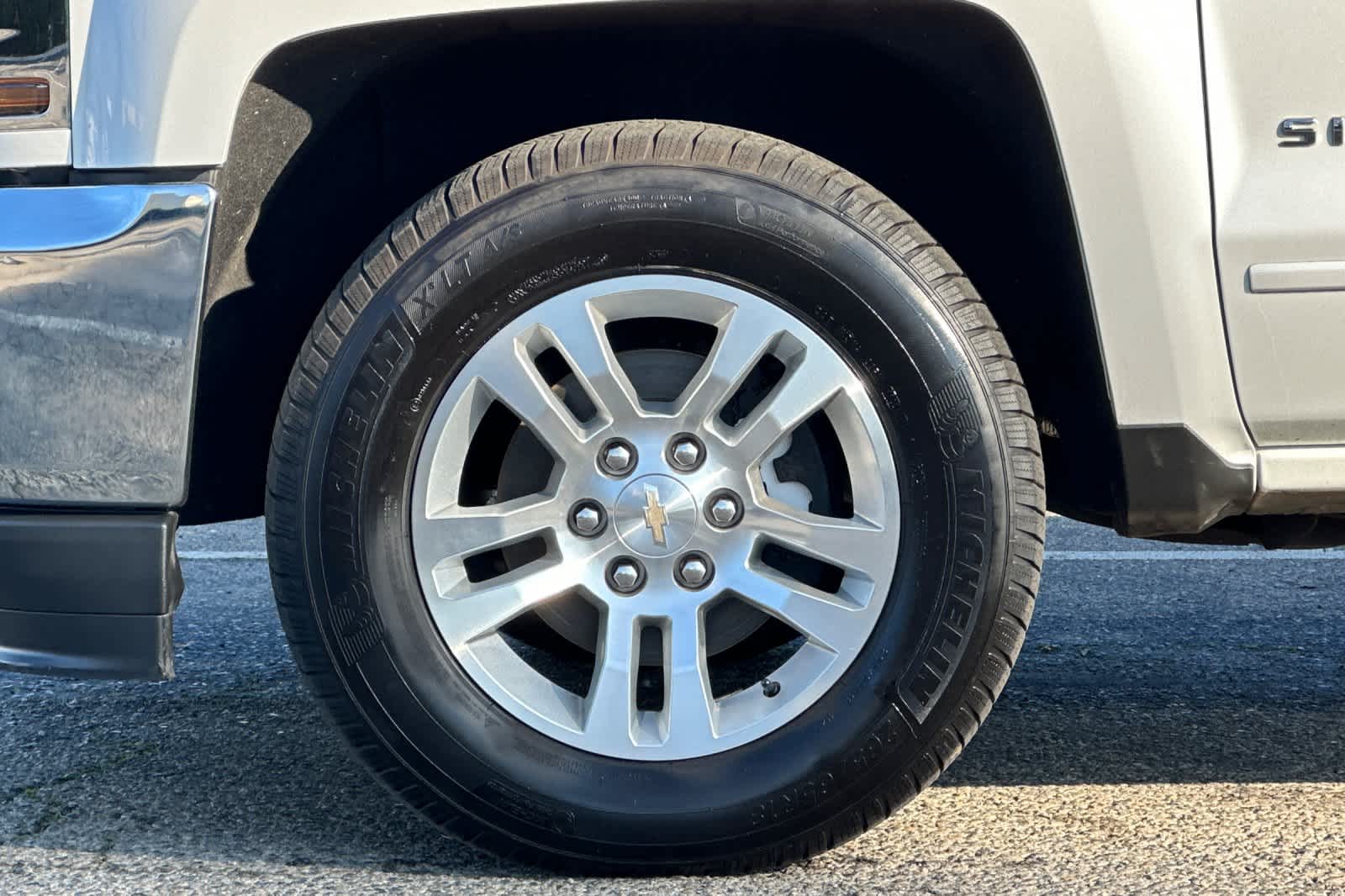 Thumbnail: 2016 Chevrolet Silverado 1500 - 25