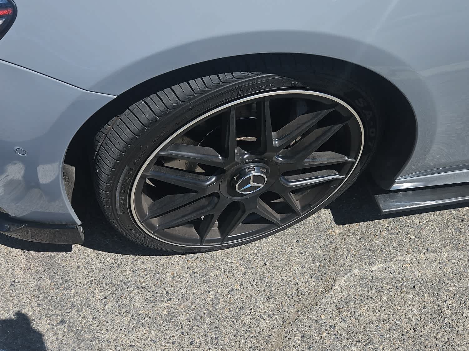 Thumbnail: 2018 Mercedes-Benz E-Class - 3