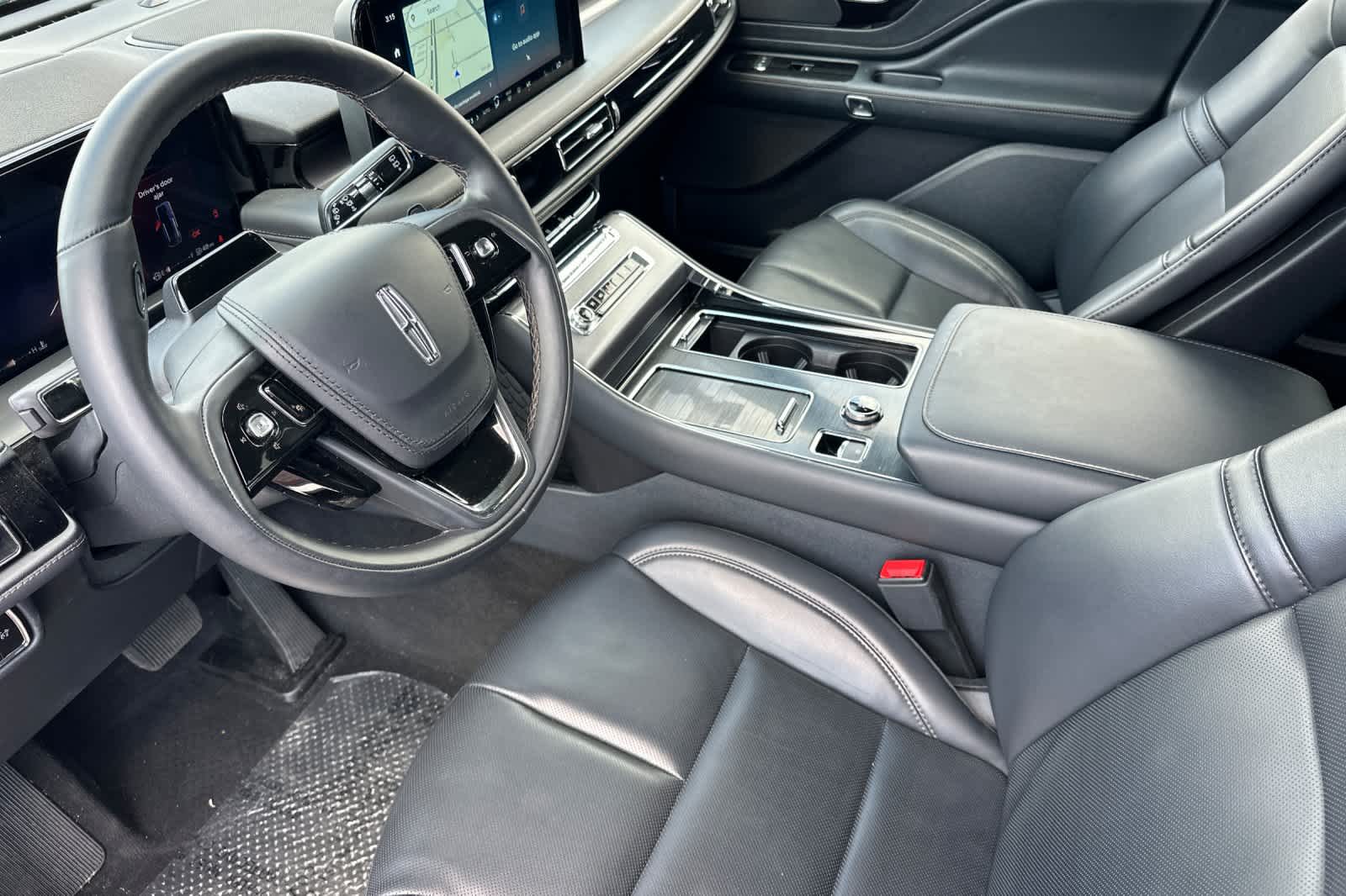 Thumbnail: 2026 Lincoln Aviator - 11