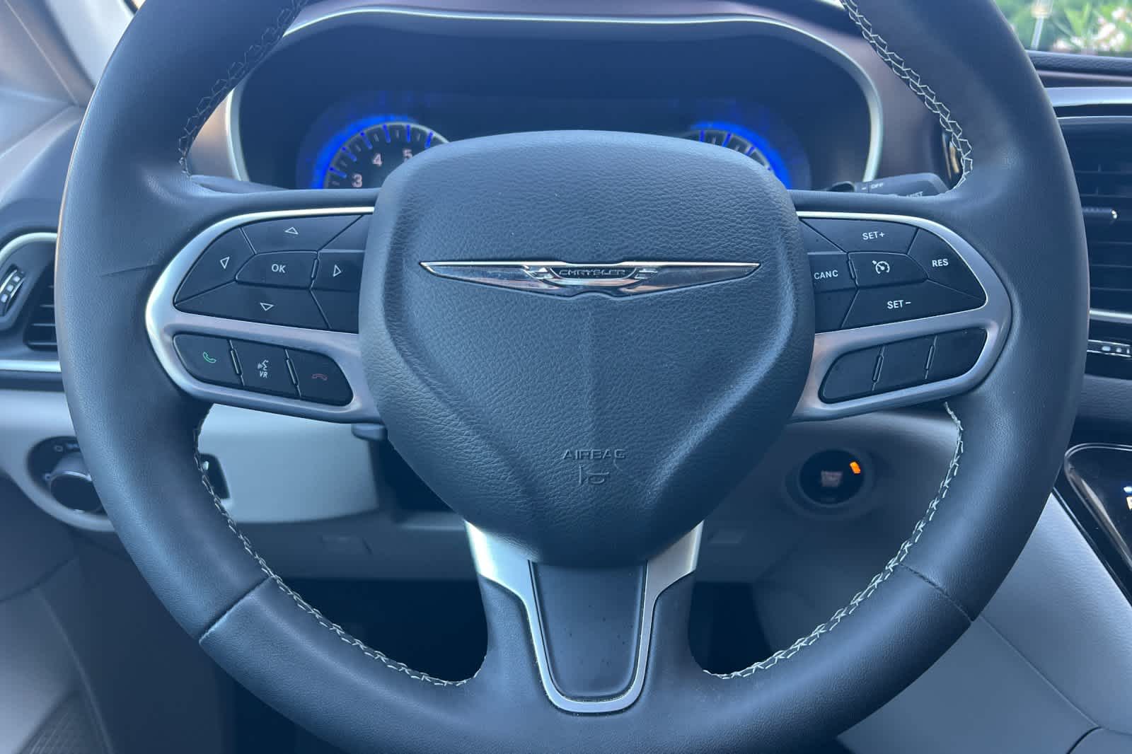Thumbnail: 2024 Chrysler Voyager - 24