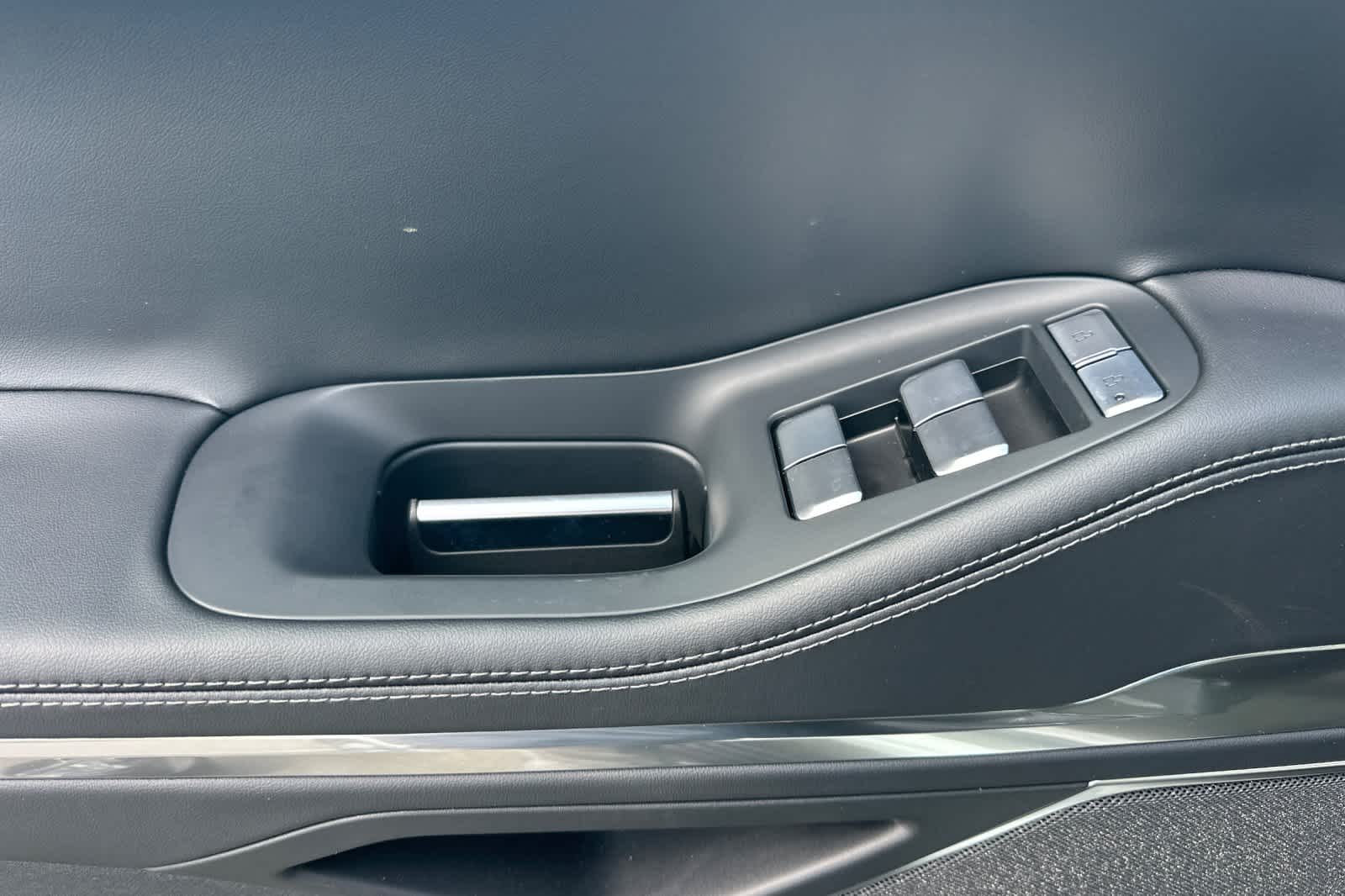 Thumbnail: 2026 Lincoln Navigator L - 13