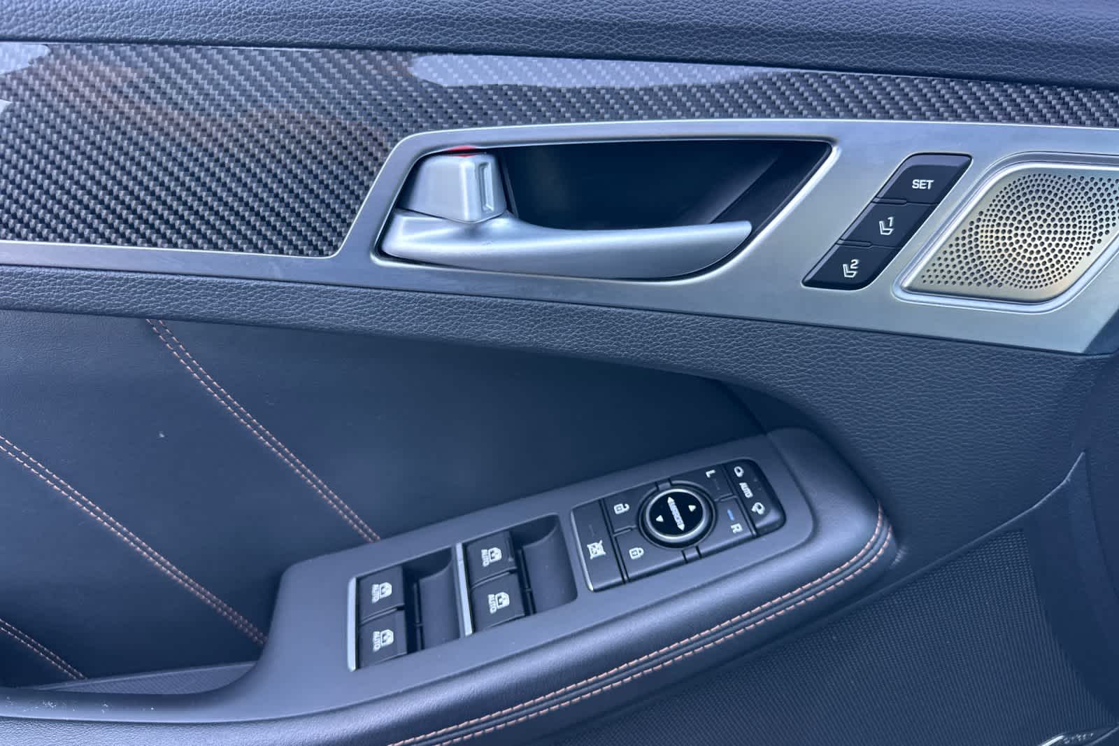 Thumbnail: 2018 Genesis G80 - 12