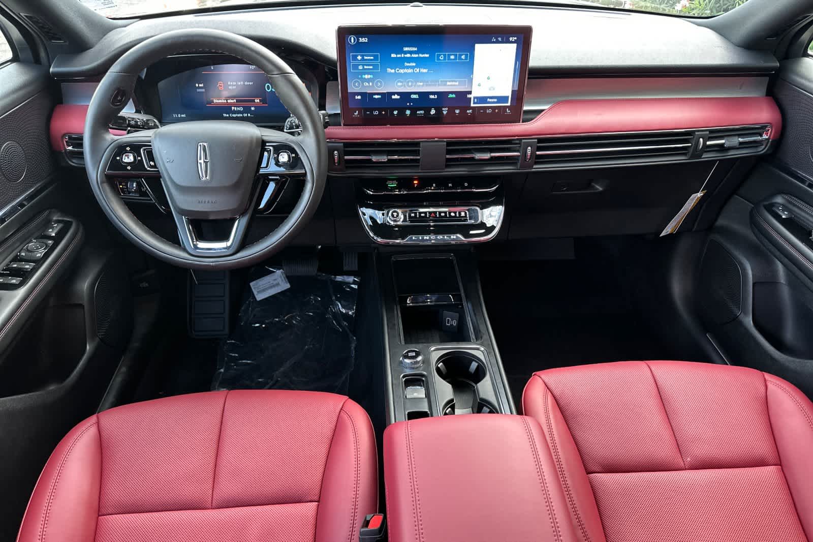 Thumbnail: 2025 Lincoln Corsair - 3