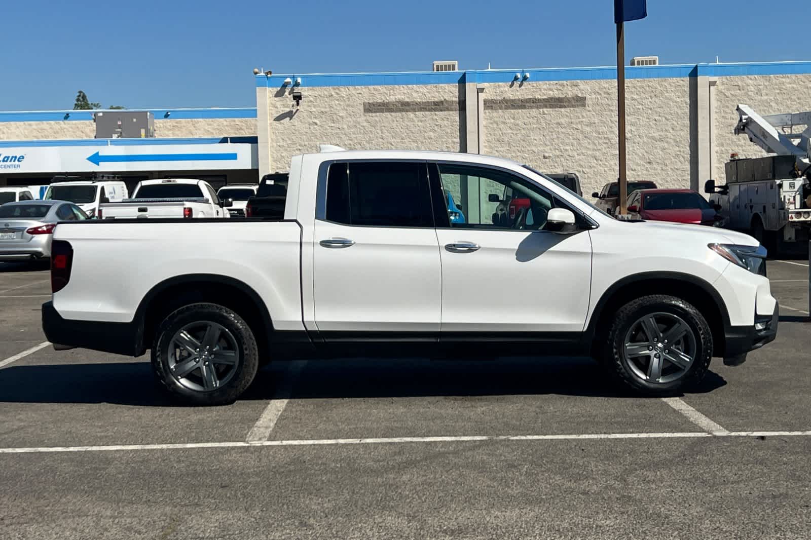 Thumbnail: 2023 Honda Ridgeline - 8