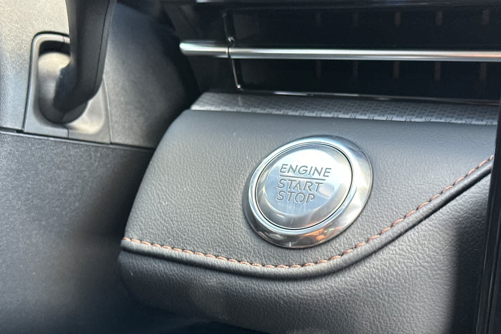 Thumbnail: 2026 Lincoln Nautilus - 23