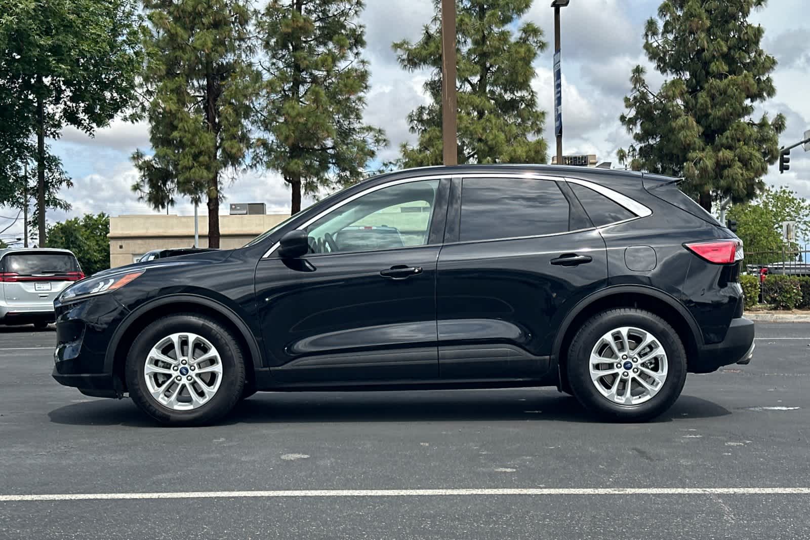 Thumbnail: 2022 Ford Escape - 5