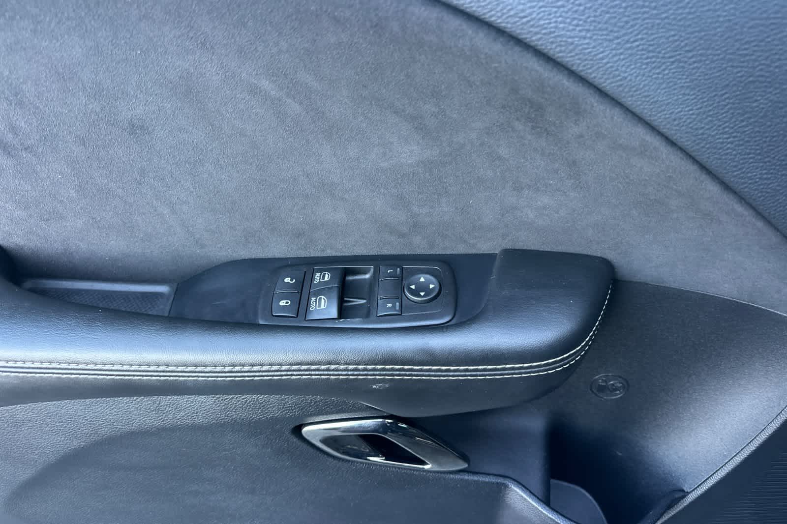 Thumbnail: 2015 Dodge Challenger - 12