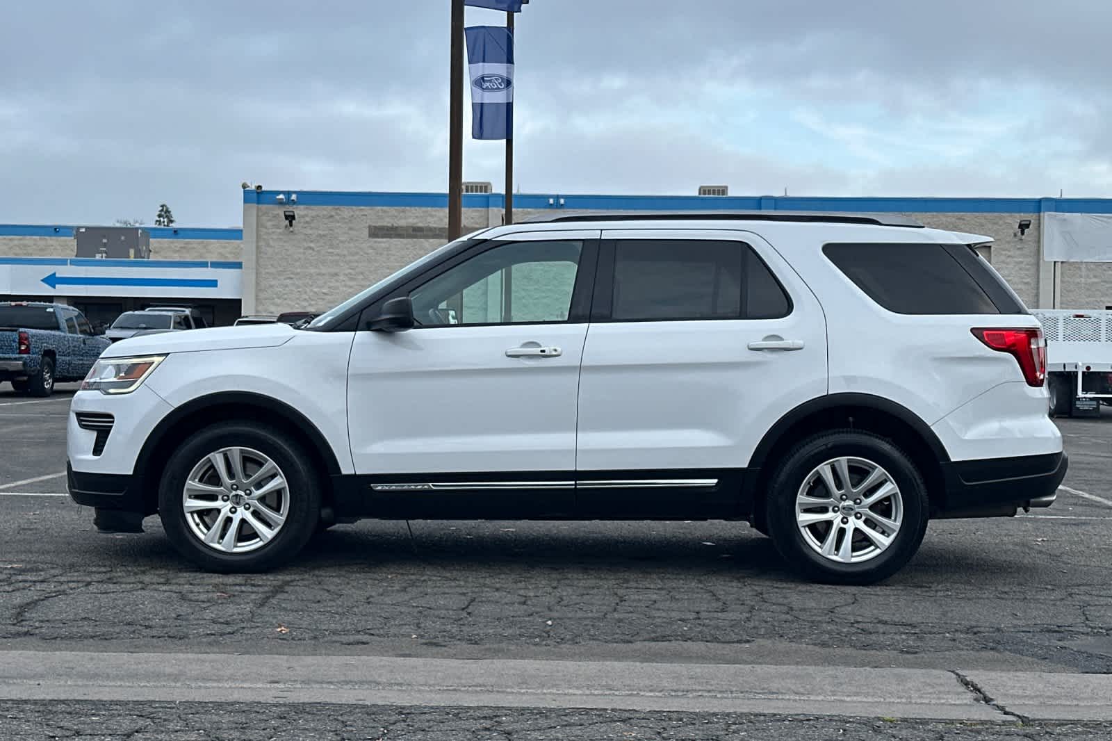 Thumbnail: 2018 Ford Explorer - 5
