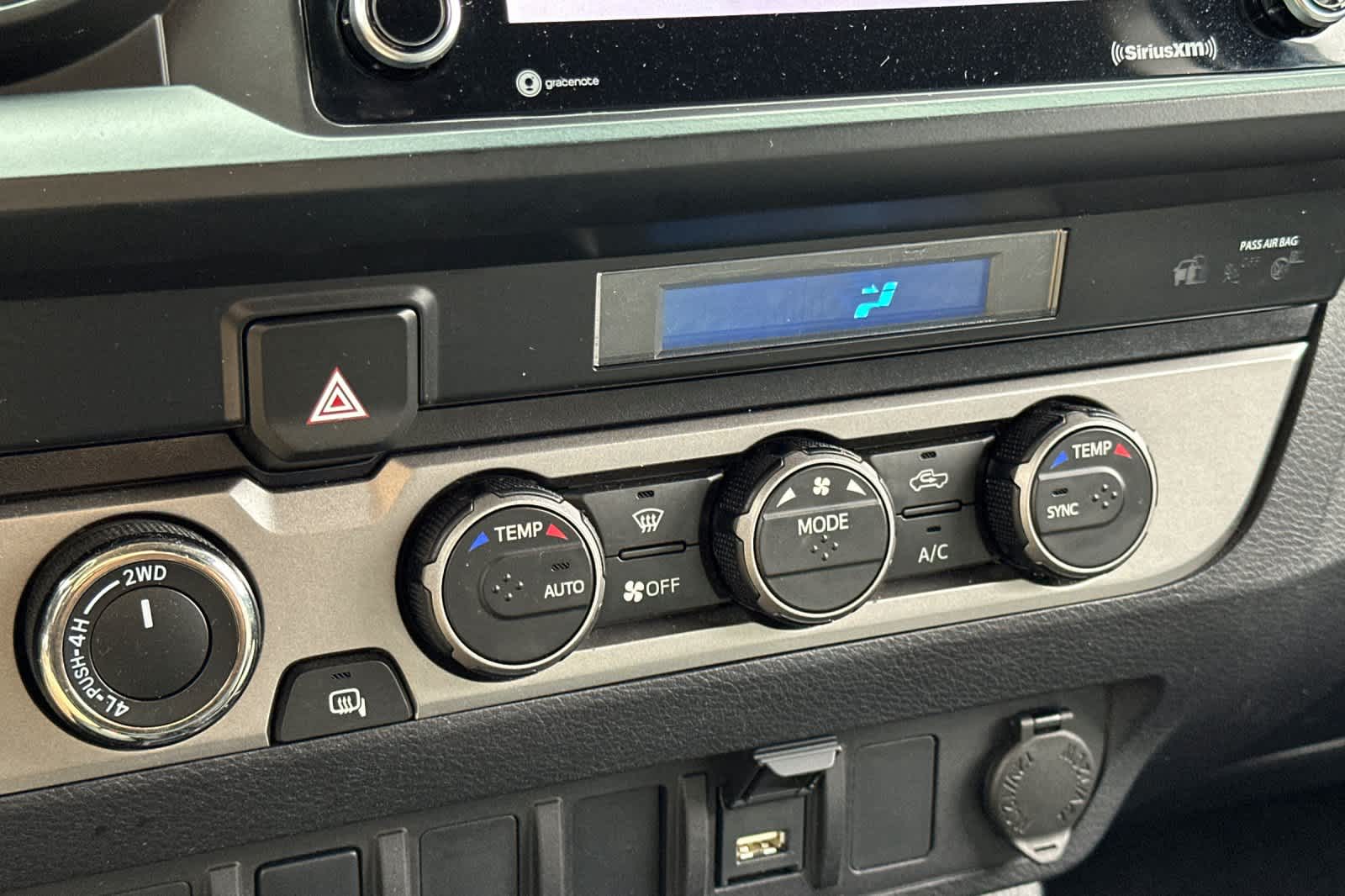 Thumbnail: 2022 Toyota Tacoma - 19