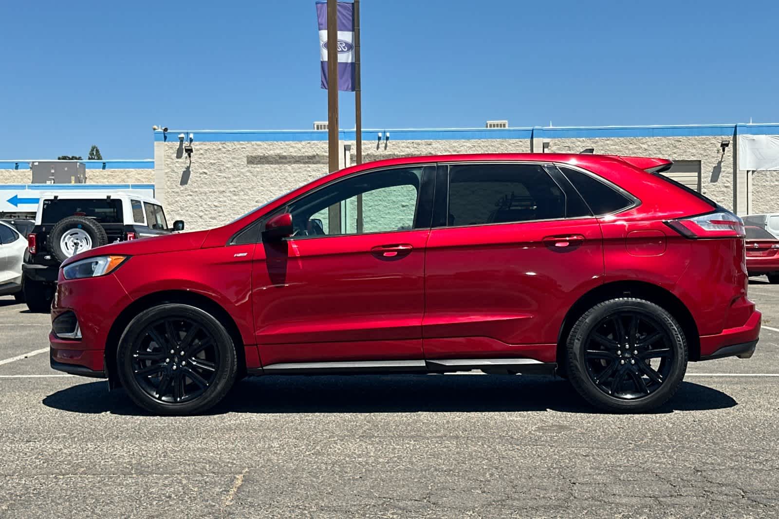 Thumbnail: 2021 Ford Edge - 6