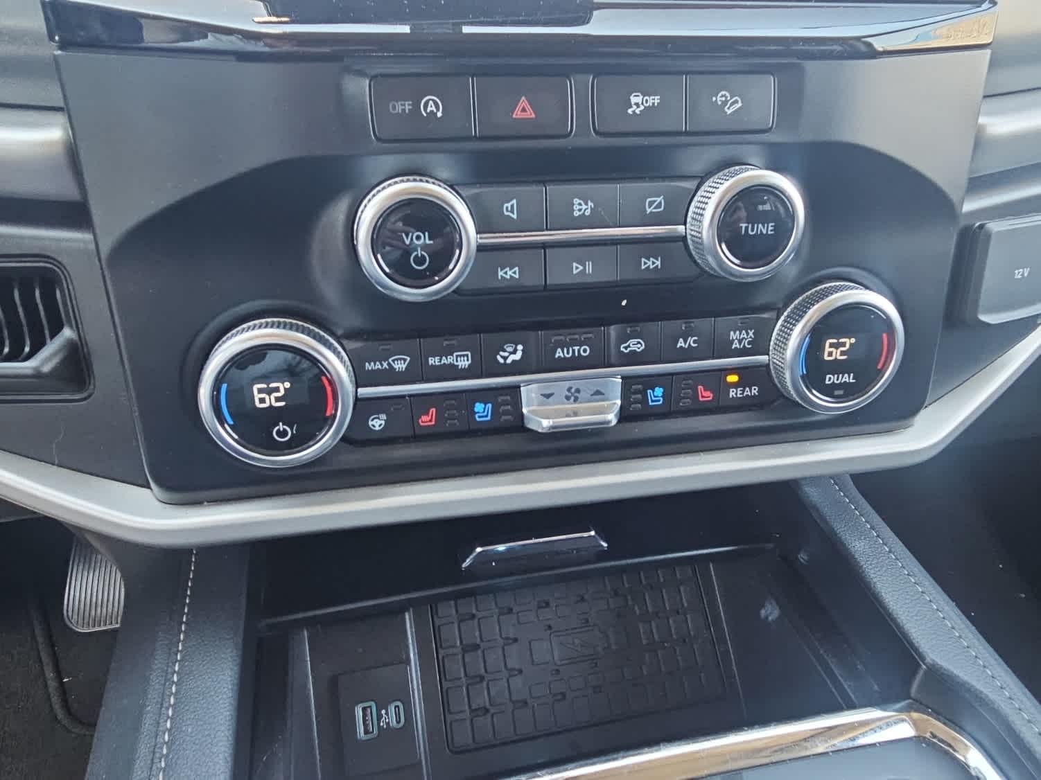 Thumbnail: 2024 Ford Expedition MAX - 18