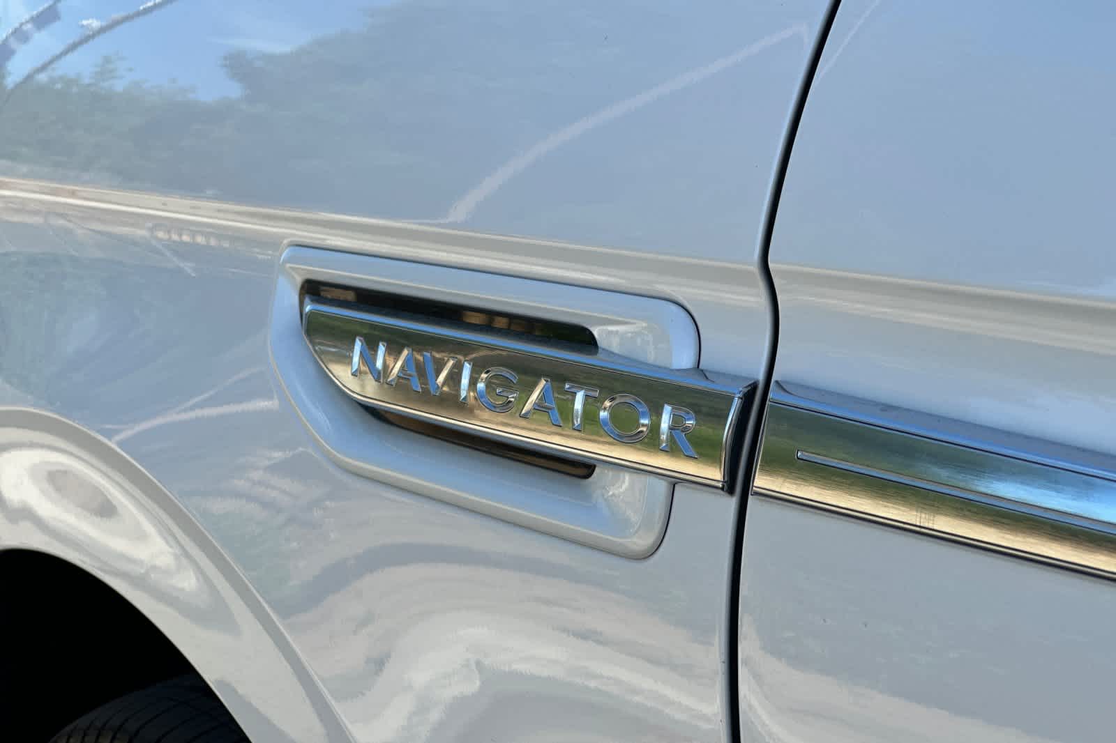 Thumbnail: 2019 Lincoln Navigator L - 29