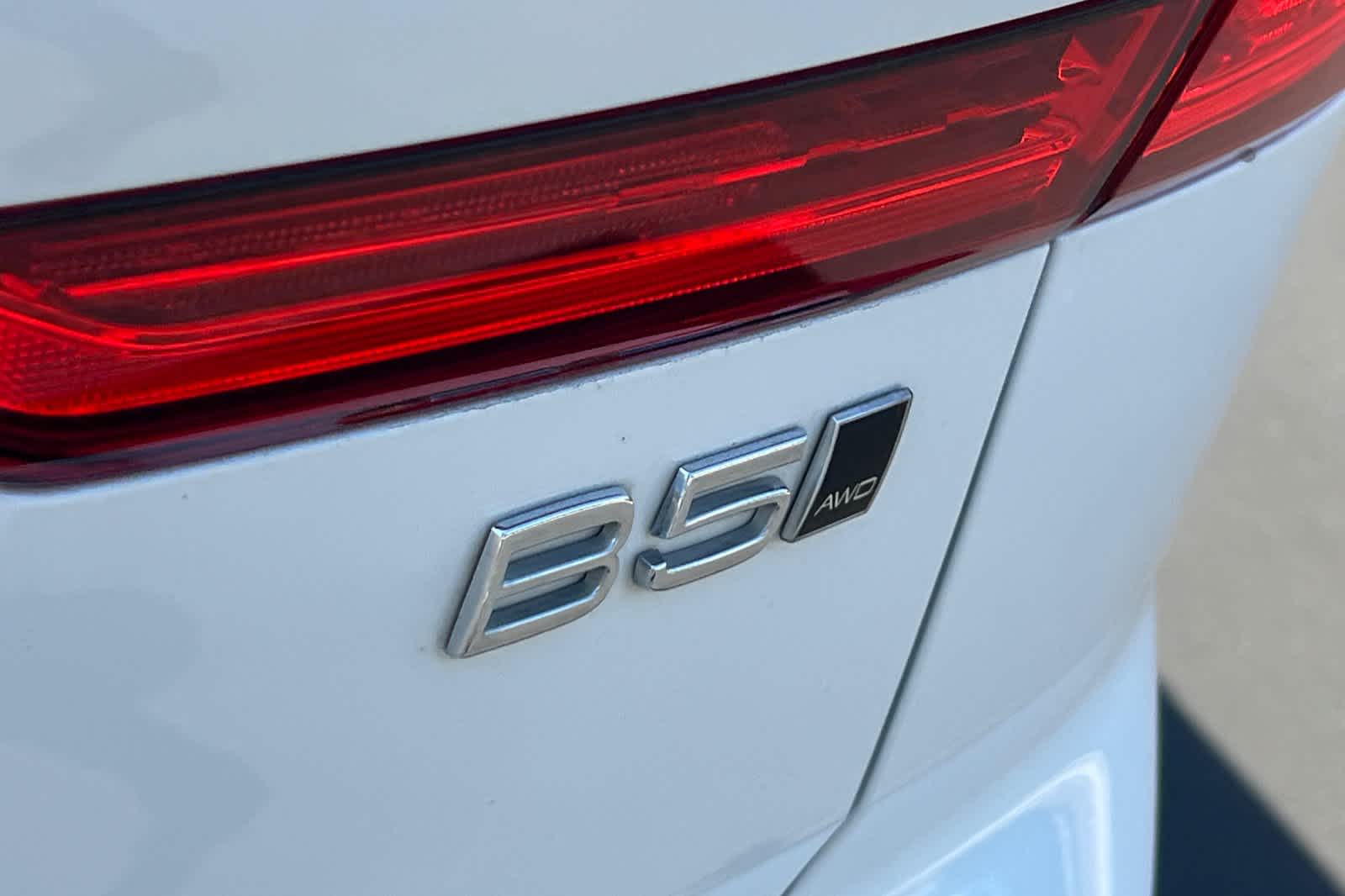 Thumbnail: 2023 Volvo XC60 - 28