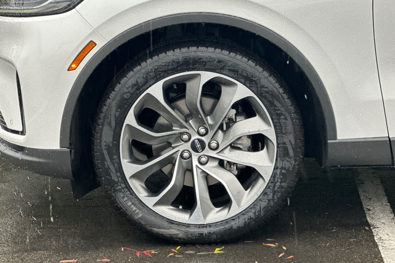 Thumbnail: 2026 Lincoln Aviator - 28