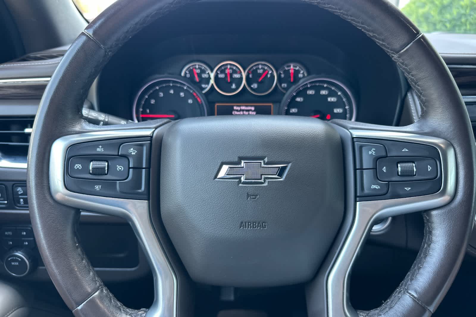 Thumbnail: 2021 Chevrolet Tahoe - 24