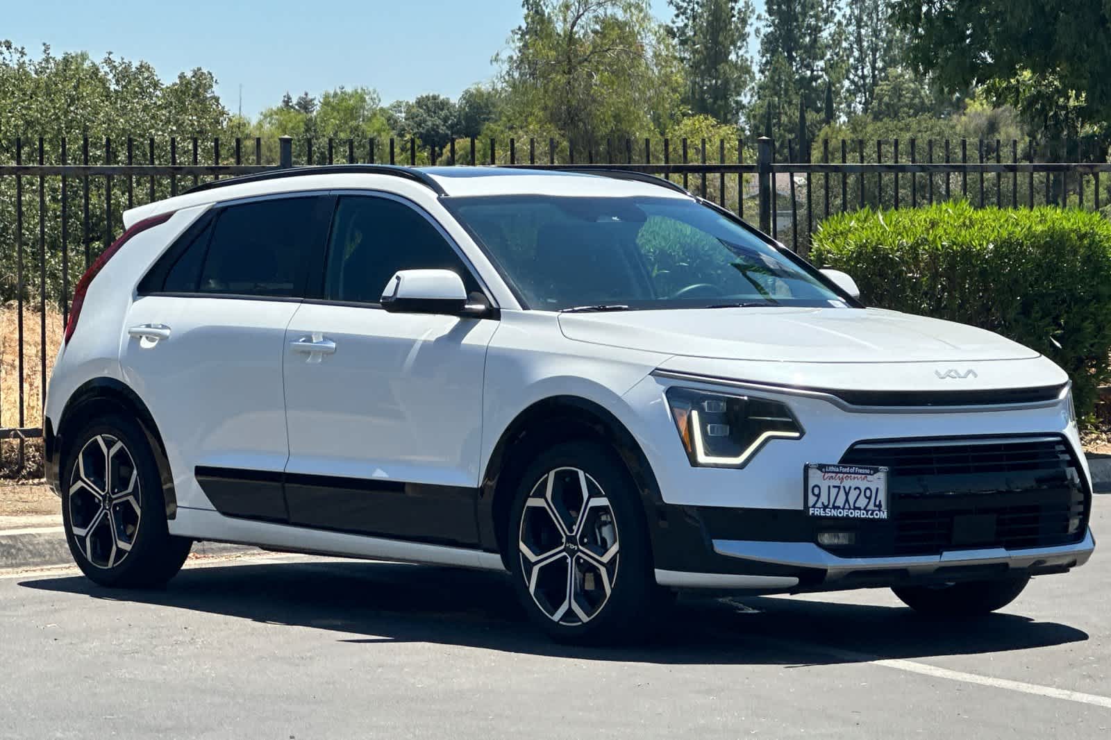 Thumbnail: 2024 Kia Niro - 9