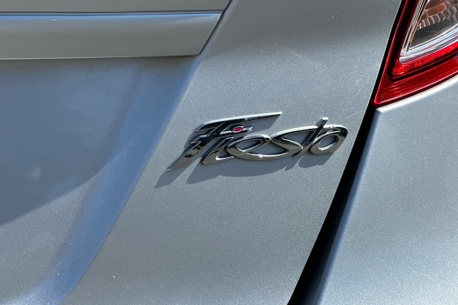 Thumbnail: 2016 Ford Fiesta - 24