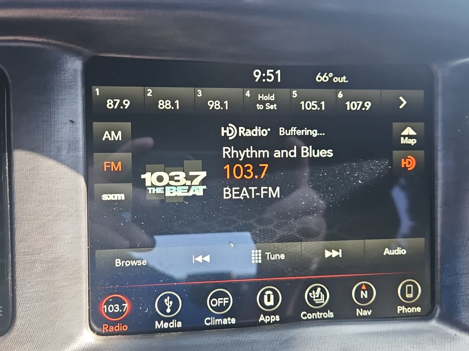 Thumbnail: 2018 Dodge Charger - 16