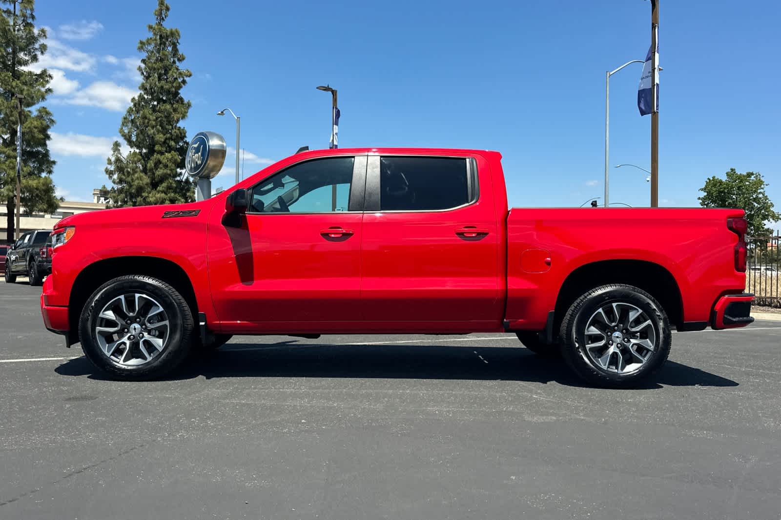 Thumbnail: 2023 Chevrolet Silverado 1500 - 5