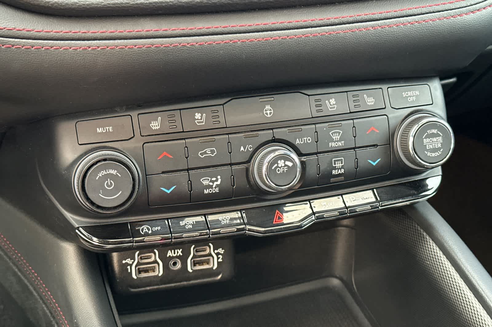 Thumbnail: 2024 Dodge Durango - 22