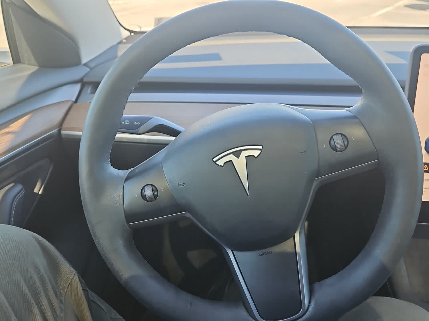 Thumbnail: 2023 Tesla Model 3 - 15