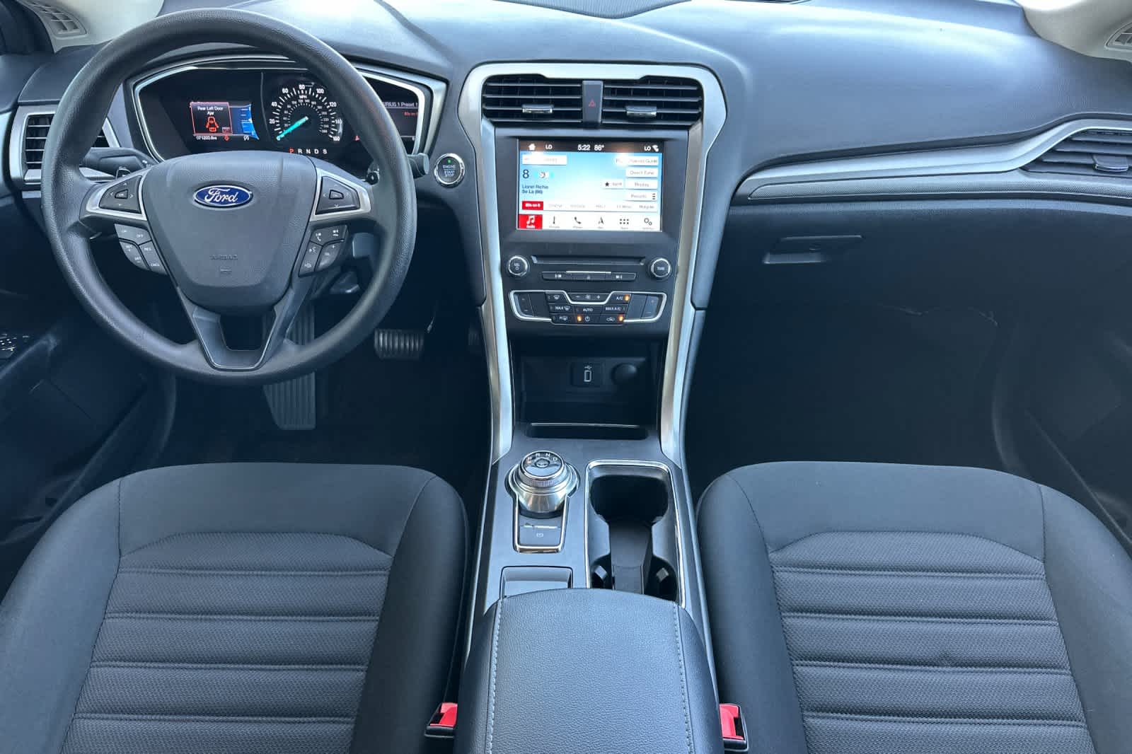 Thumbnail: 2017 Ford Fusion - 3