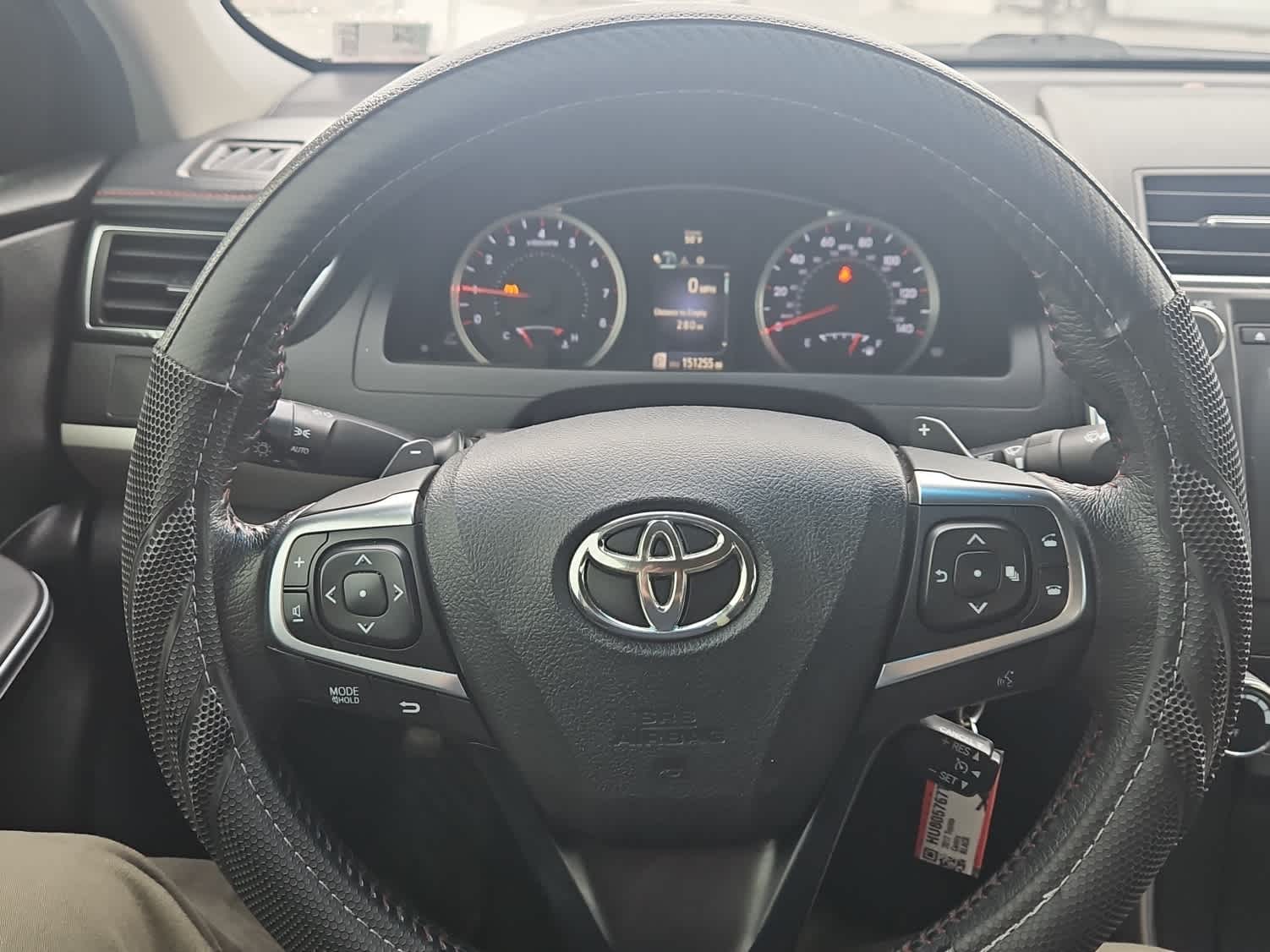 Thumbnail: 2017 Toyota Camry - 16