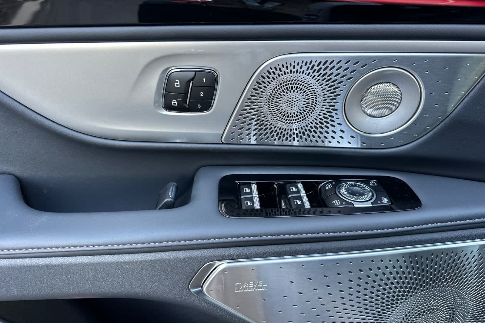 Thumbnail: 2026 Lincoln Nautilus - 13