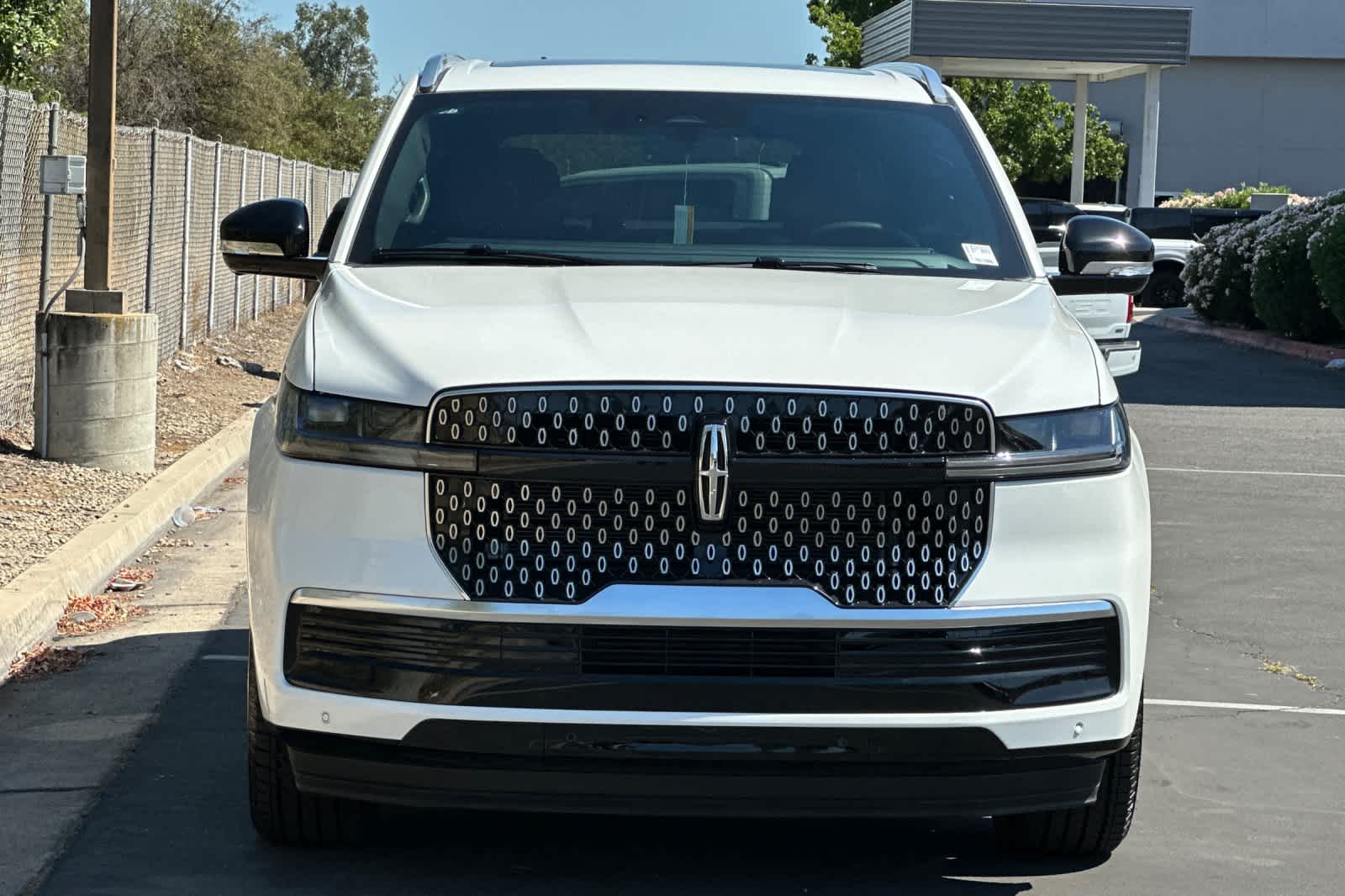 Thumbnail: 2026 Lincoln Navigator - 11