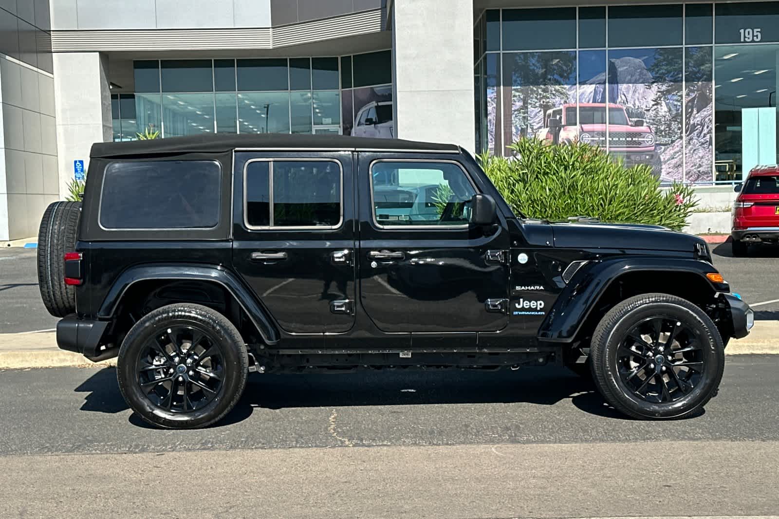 Thumbnail: 2024 Jeep Wrangler - 8