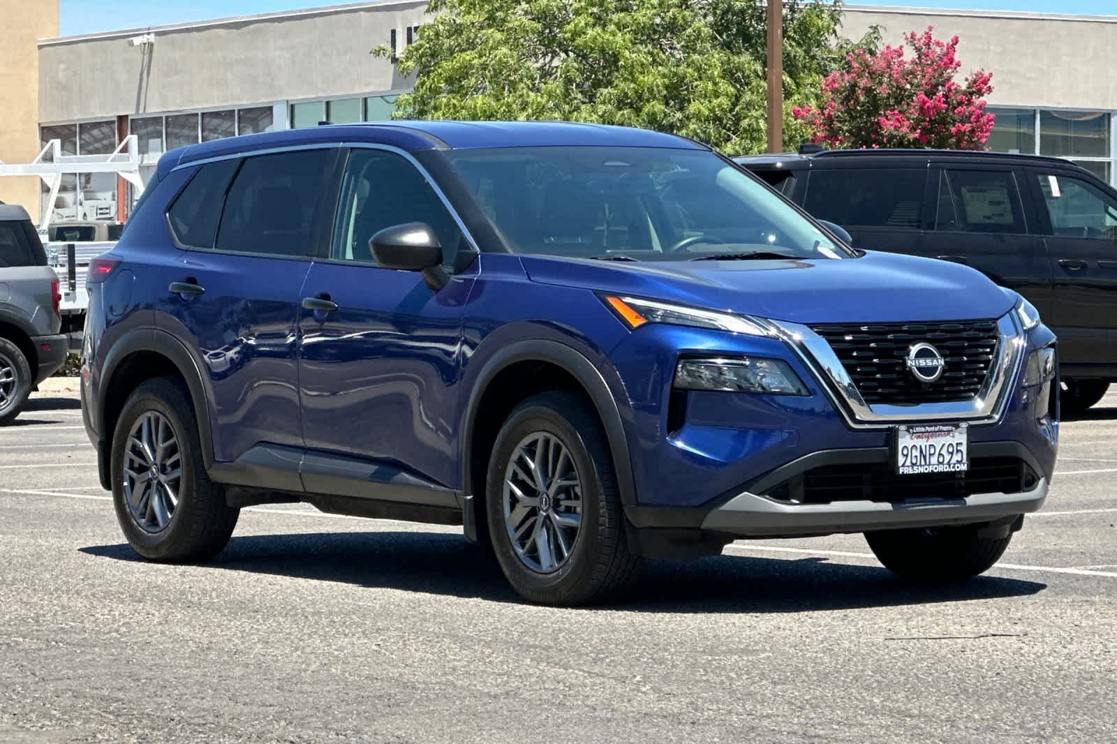 Thumbnail: 2023 Nissan Rogue - 8