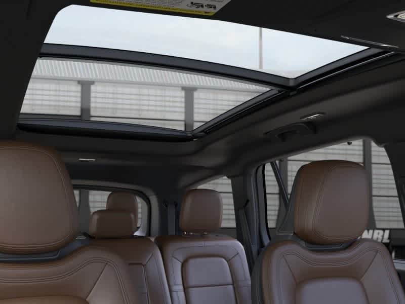 Thumbnail: 2026 Lincoln Aviator - 21