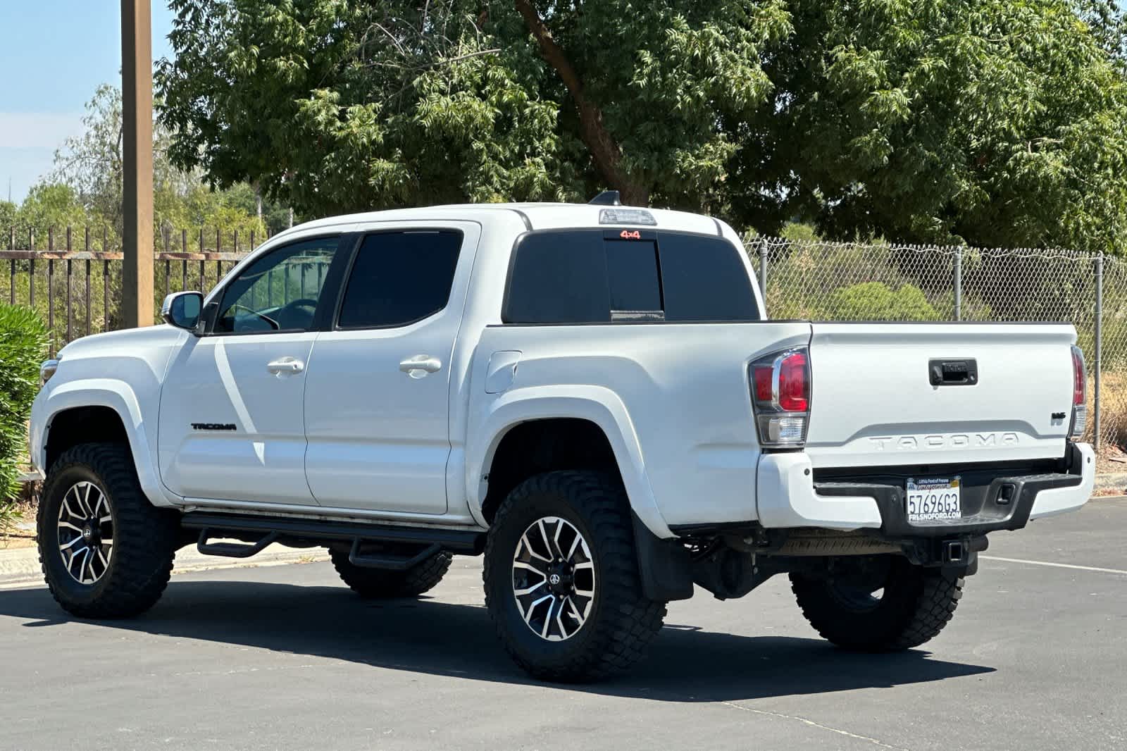 Thumbnail: 2021 Toyota Tacoma - 6