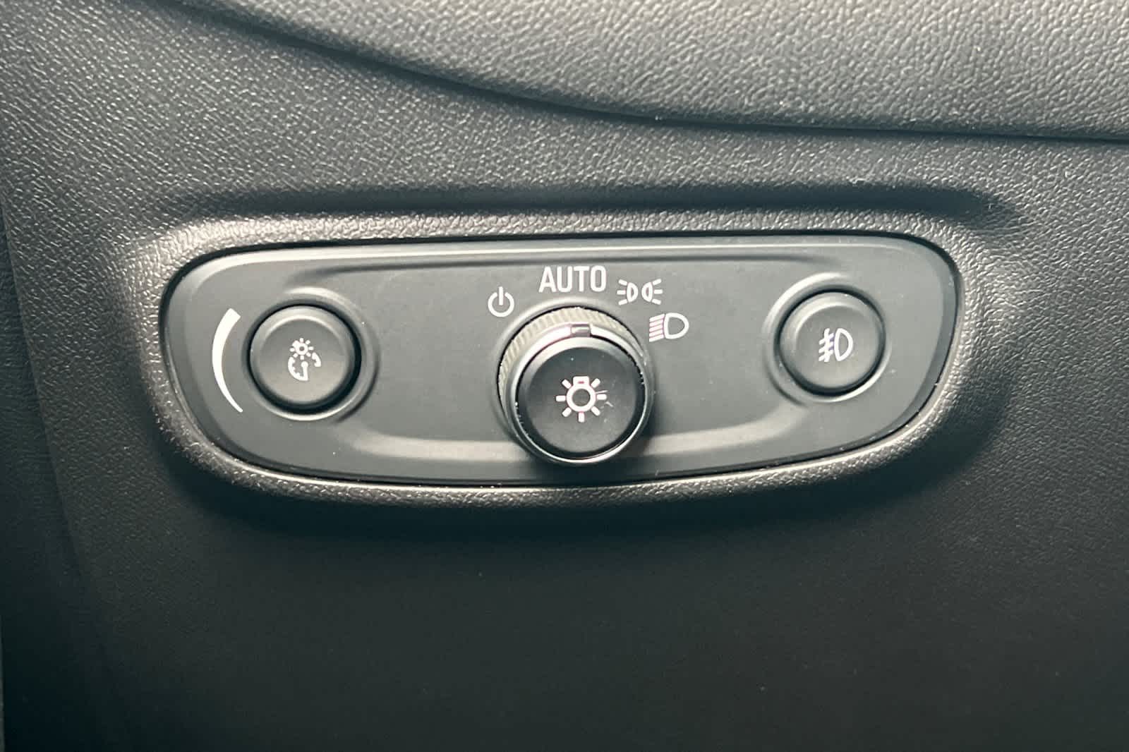 Thumbnail: 2024 Chevrolet Equinox - 28