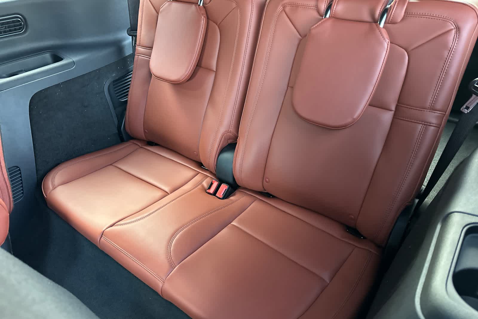 Thumbnail: 2026 Lincoln Aviator - 16