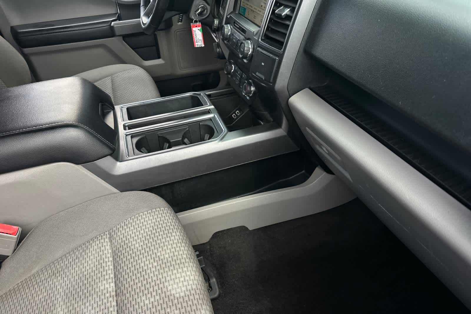 Thumbnail: 2019 Ford F-150 - 15