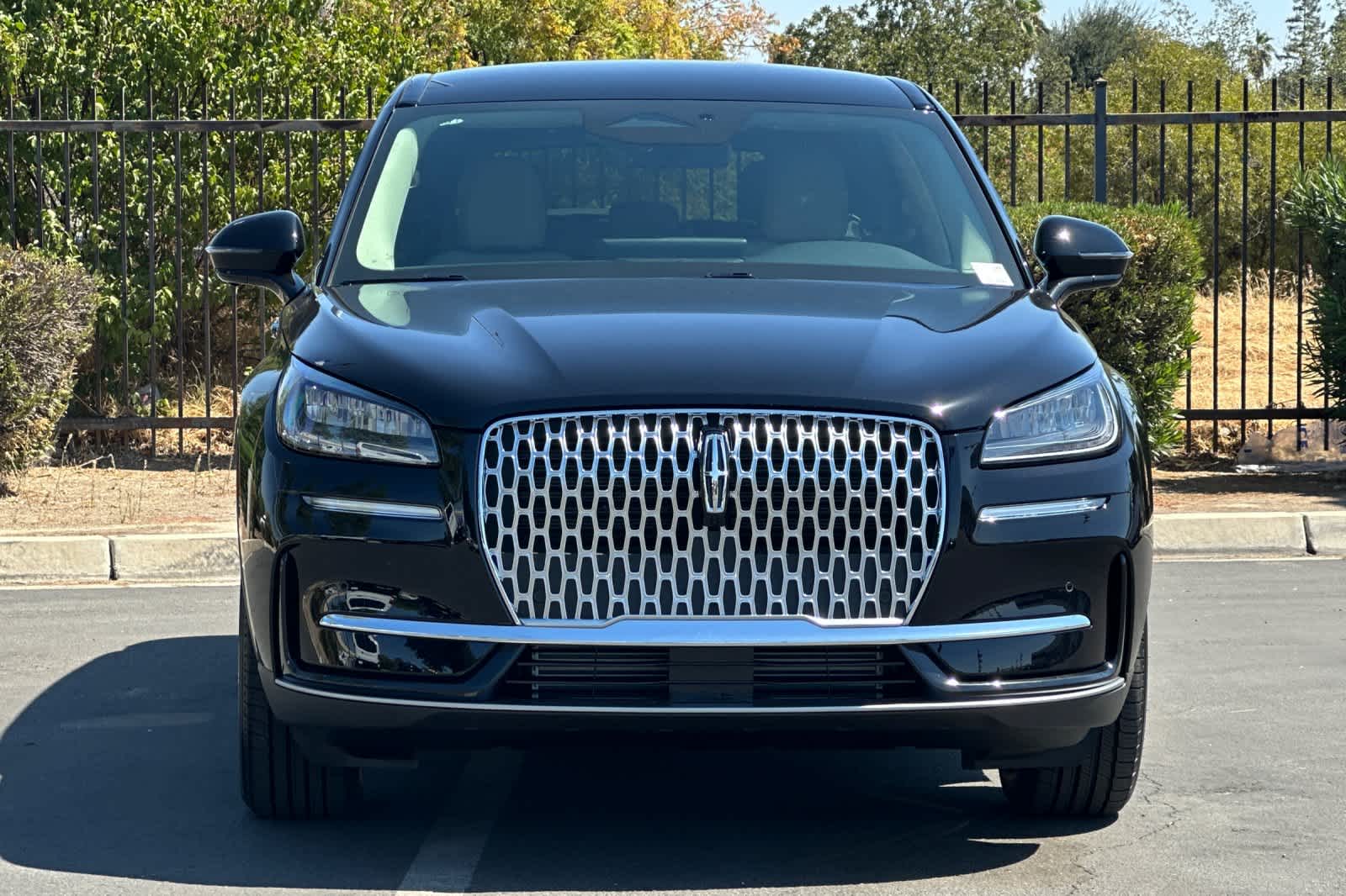 Thumbnail: 2025 Lincoln Corsair - 11