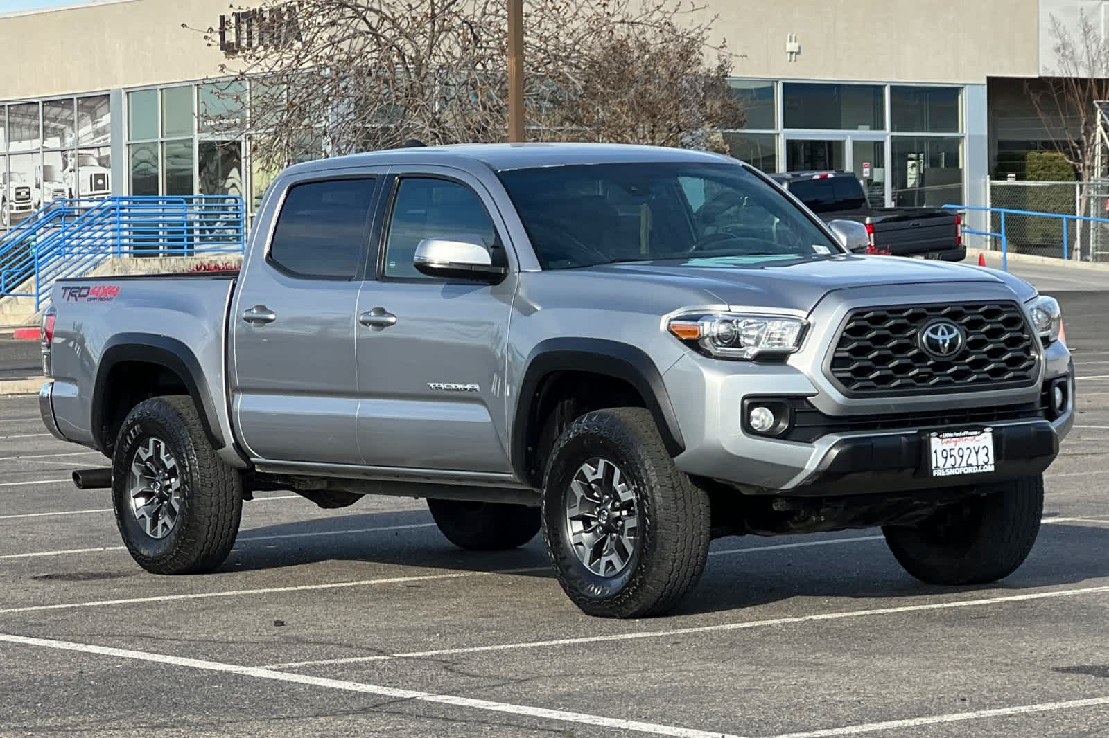 Thumbnail: 2020 Toyota Tacoma - 9