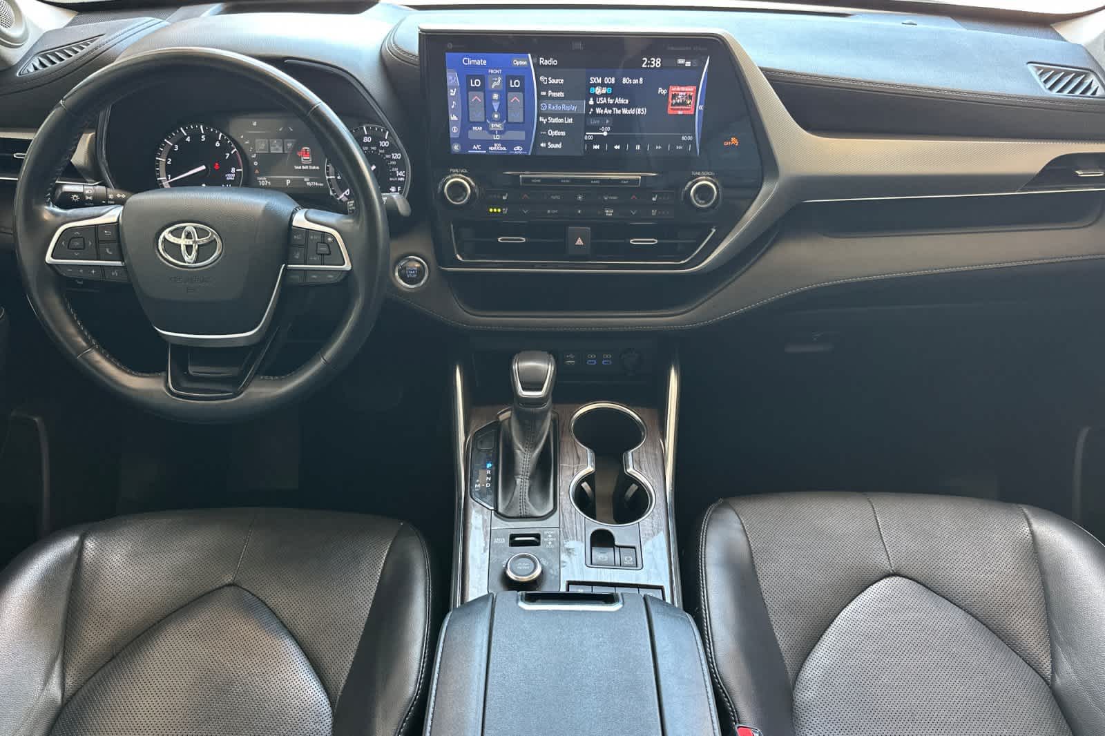 Thumbnail: 2022 Toyota Highlander - 2