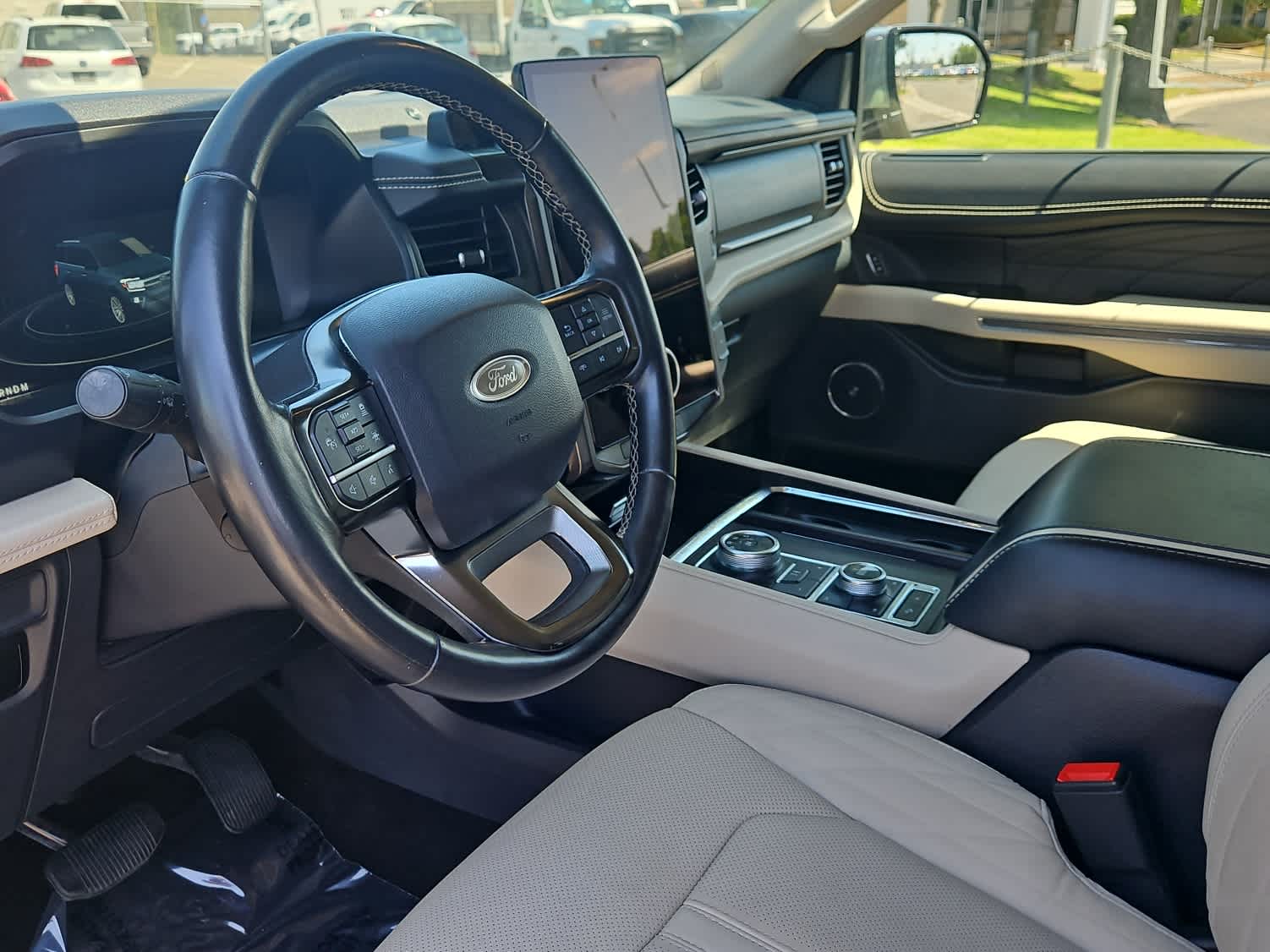 Thumbnail: 2023 Ford Expedition MAX - 12