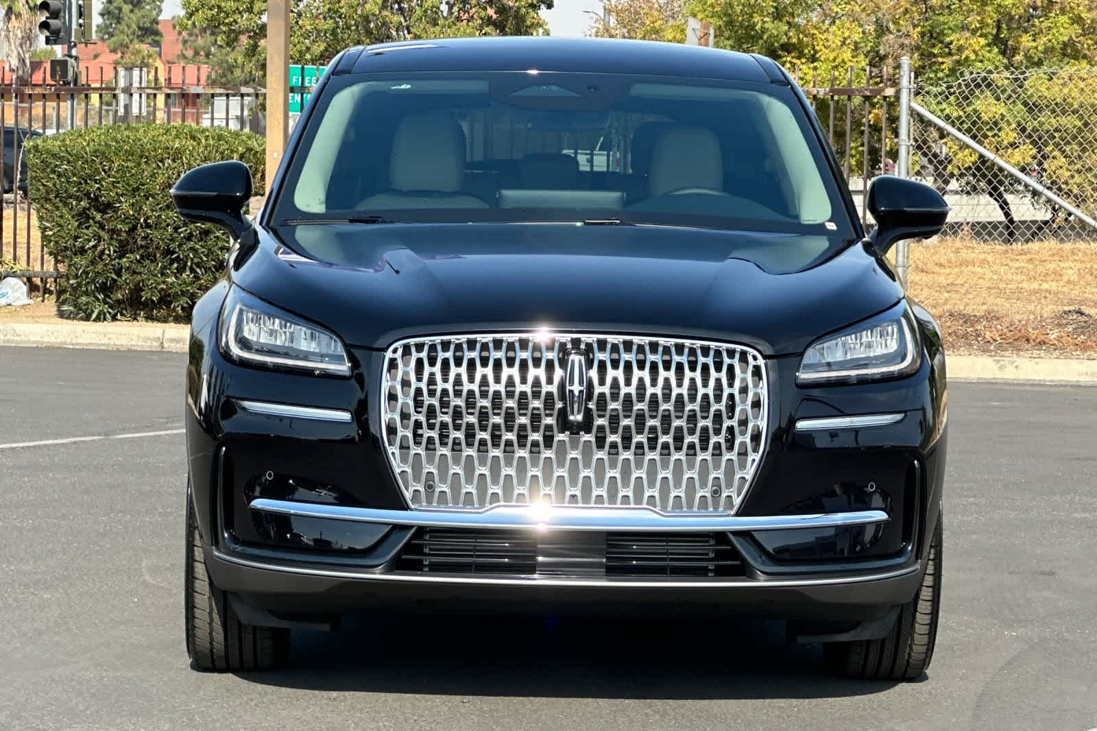 Thumbnail: 2025 Lincoln Corsair - 11