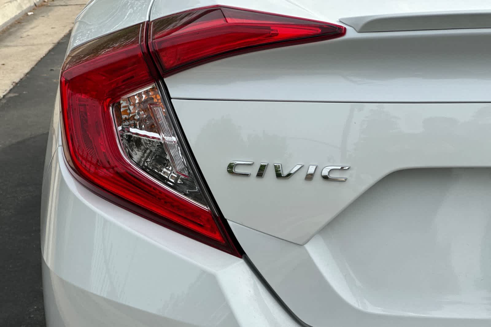 Thumbnail: 2021 Honda Civic - 25