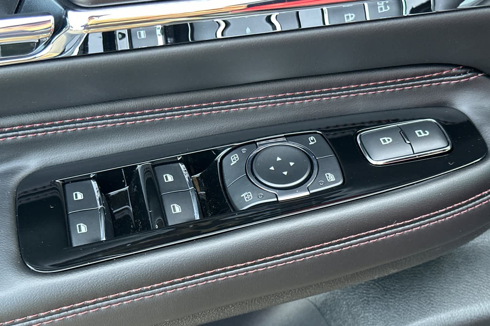 Thumbnail: 2026 Lincoln Corsair - 14