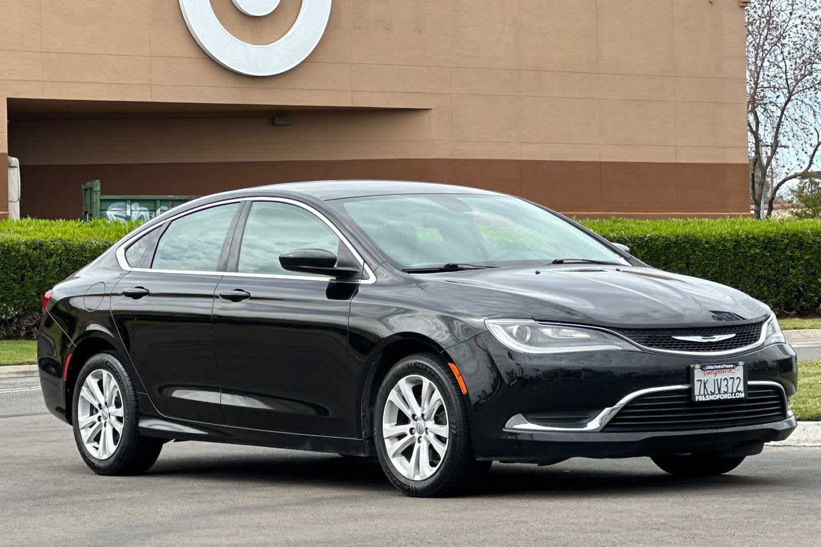 2015 Chrysler 200 Limited 9