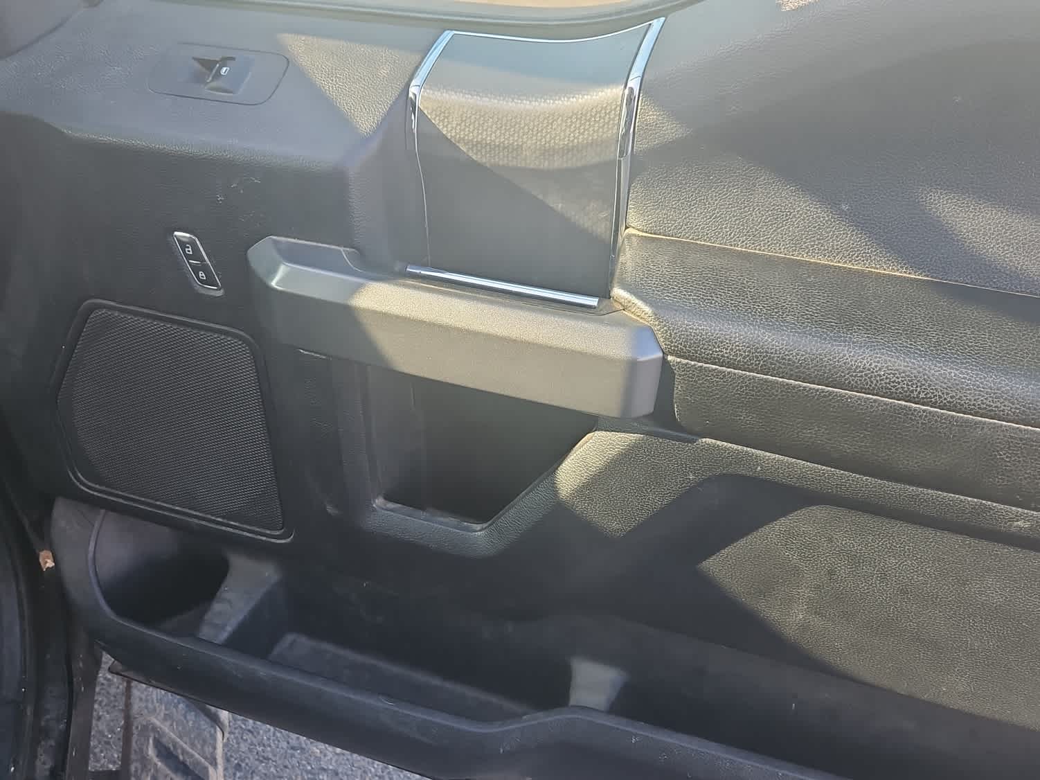 Thumbnail: 2016 Ford F-150 - 13