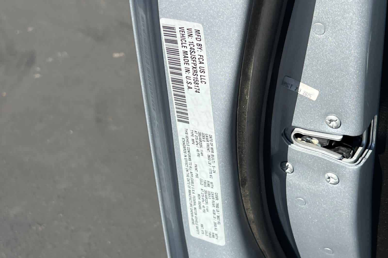 Thumbnail: 2024 Jeep Grand Wagoneer L - 32