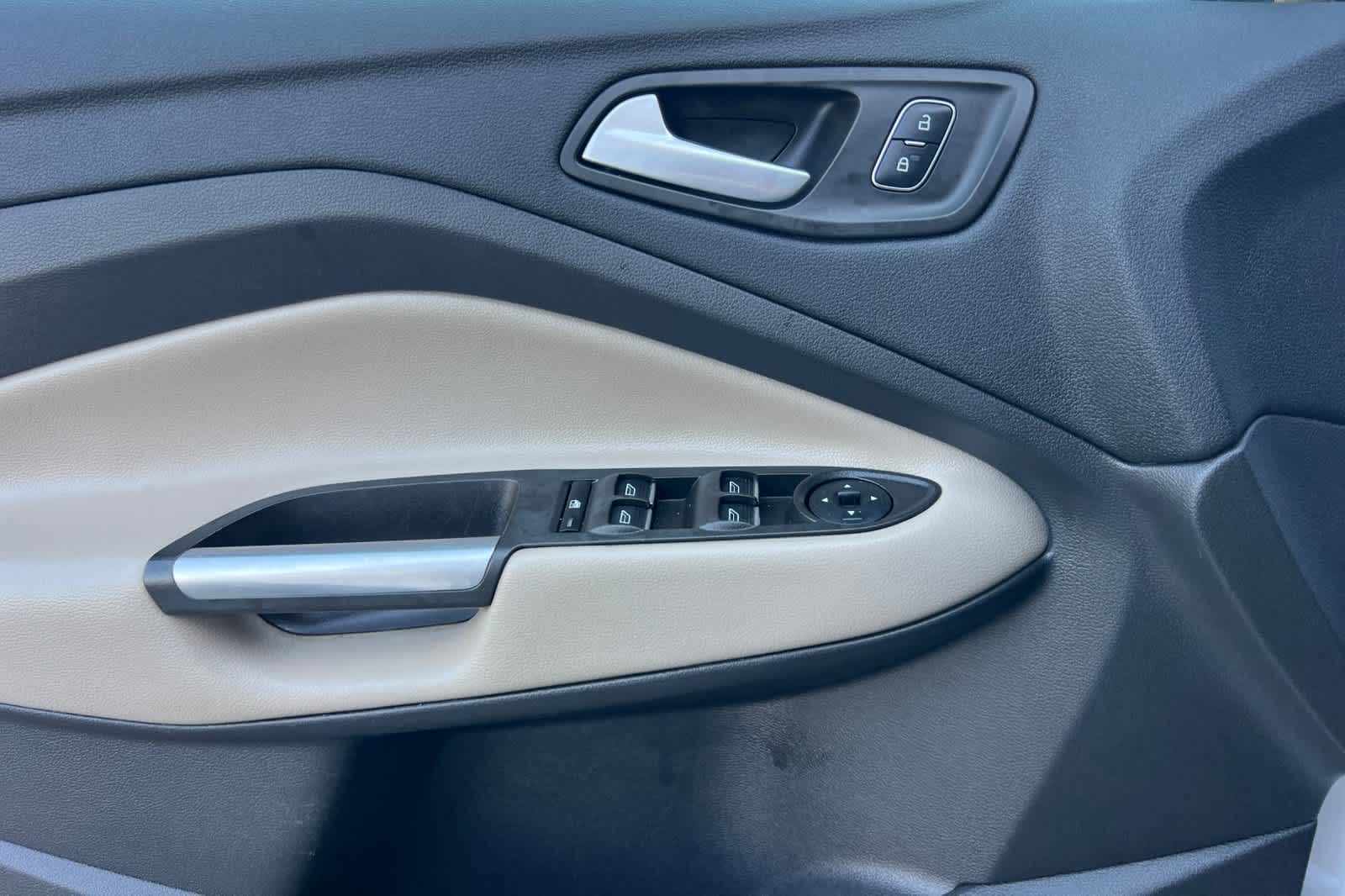 Thumbnail: 2019 Ford Escape - 12
