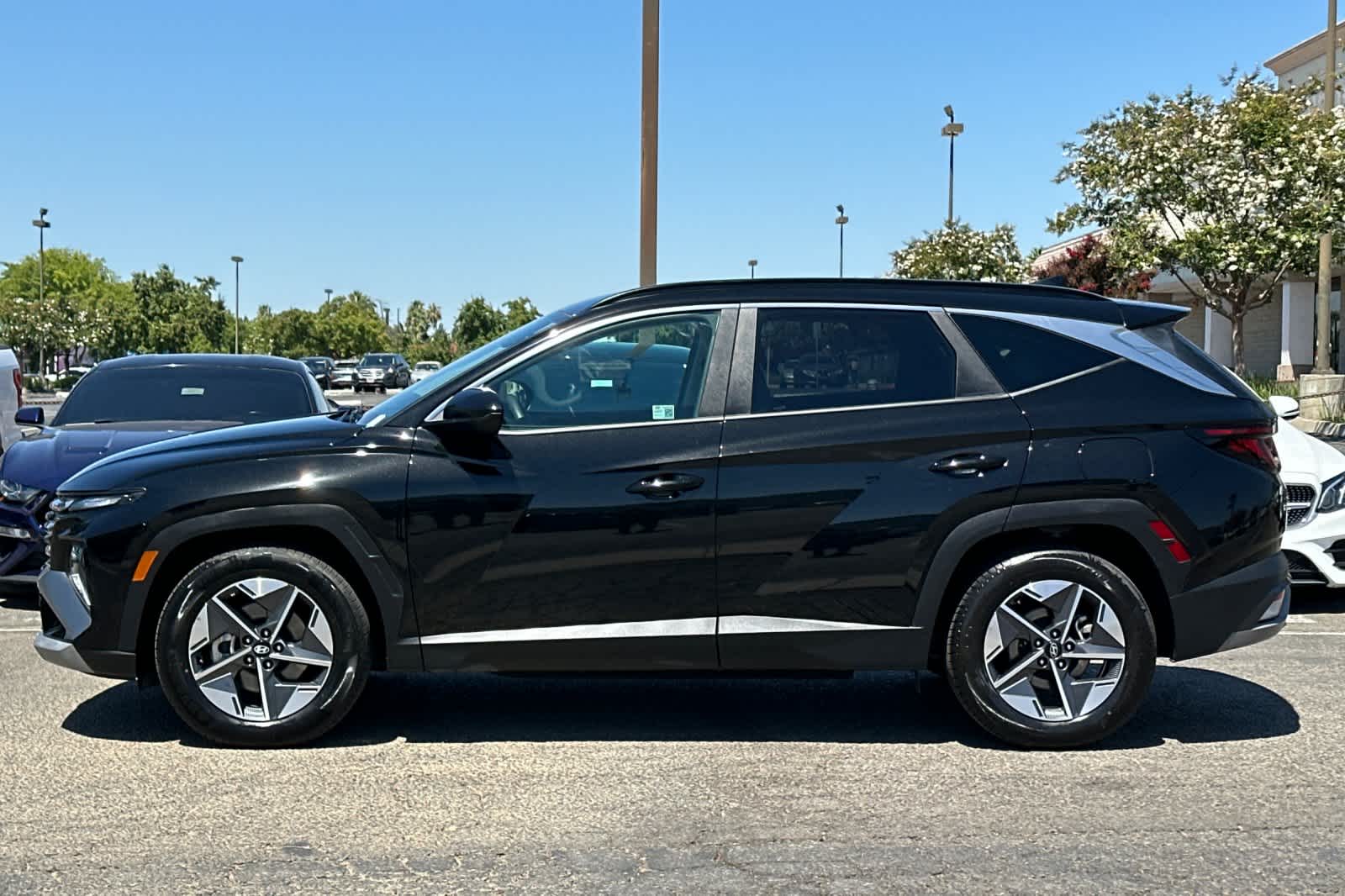 Thumbnail: 2025 Hyundai Tucson - 4