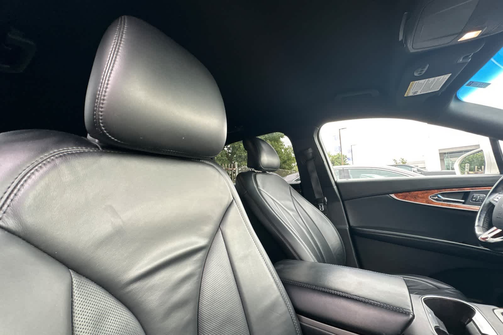 Thumbnail: 2017 Lincoln MKX - 17