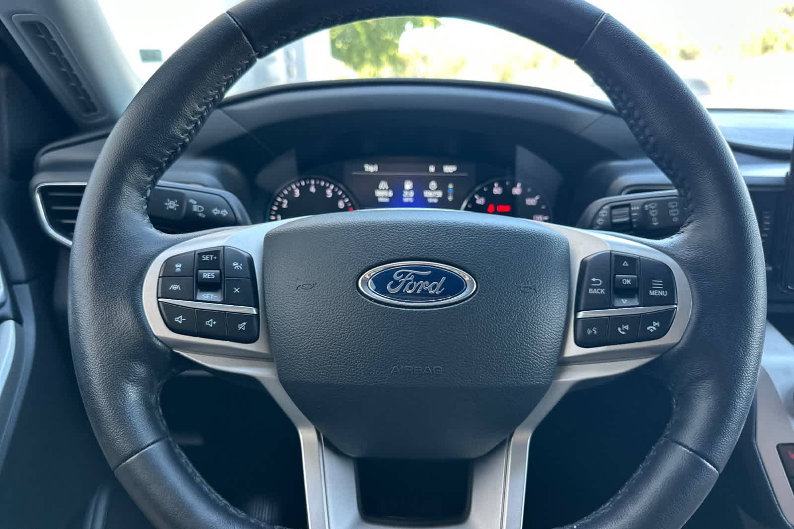 Thumbnail: 2022 Ford Explorer - 26
